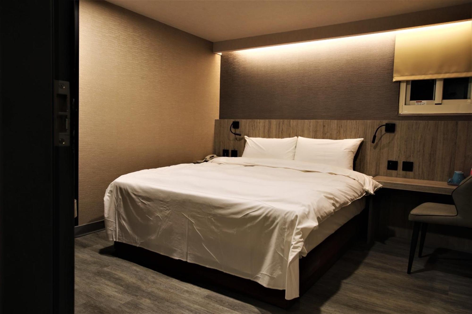 Golden Home Hotel Taipei Luaran gambar